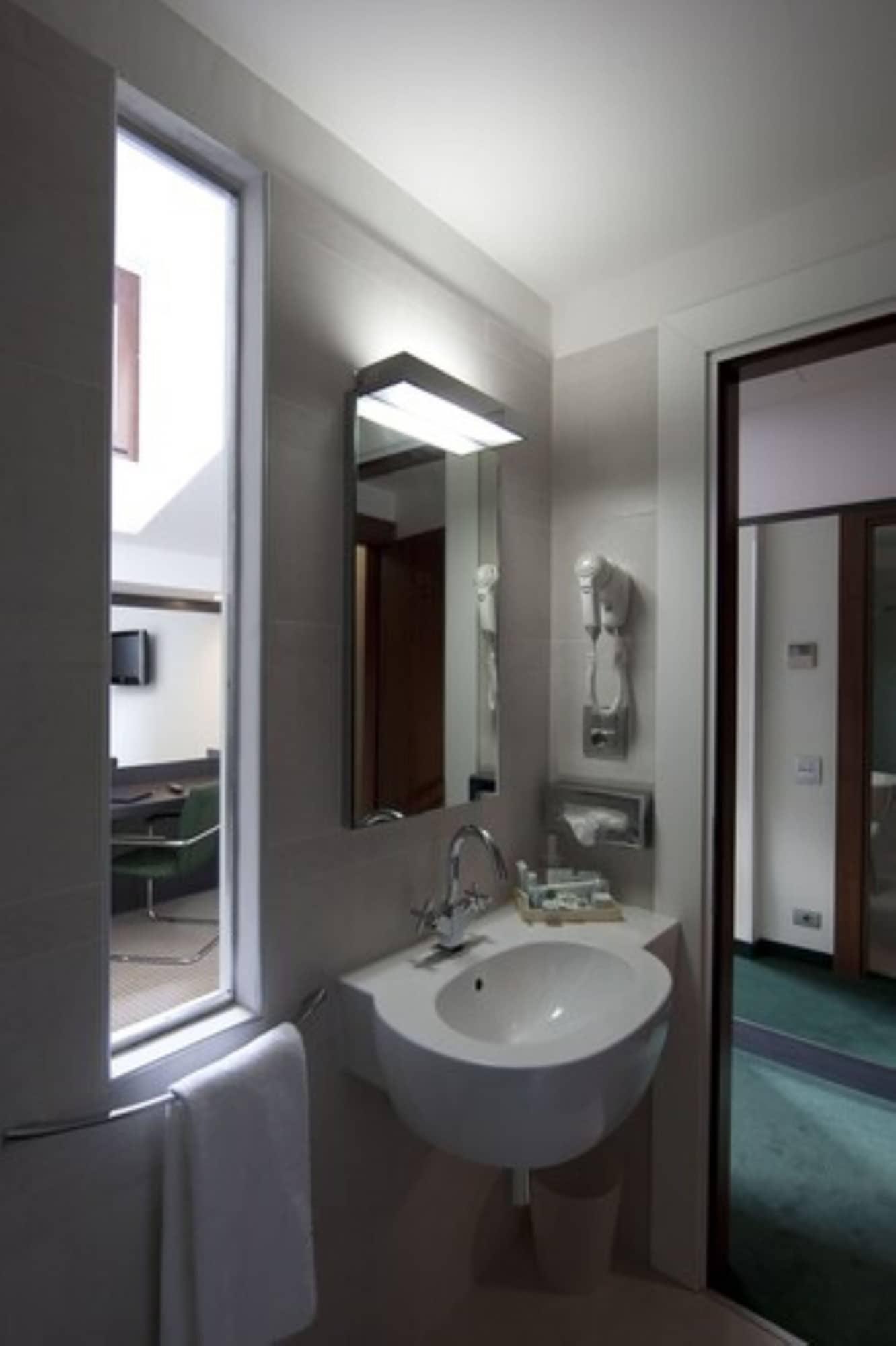 Arli Business And Wellness Hotel Bérgamo